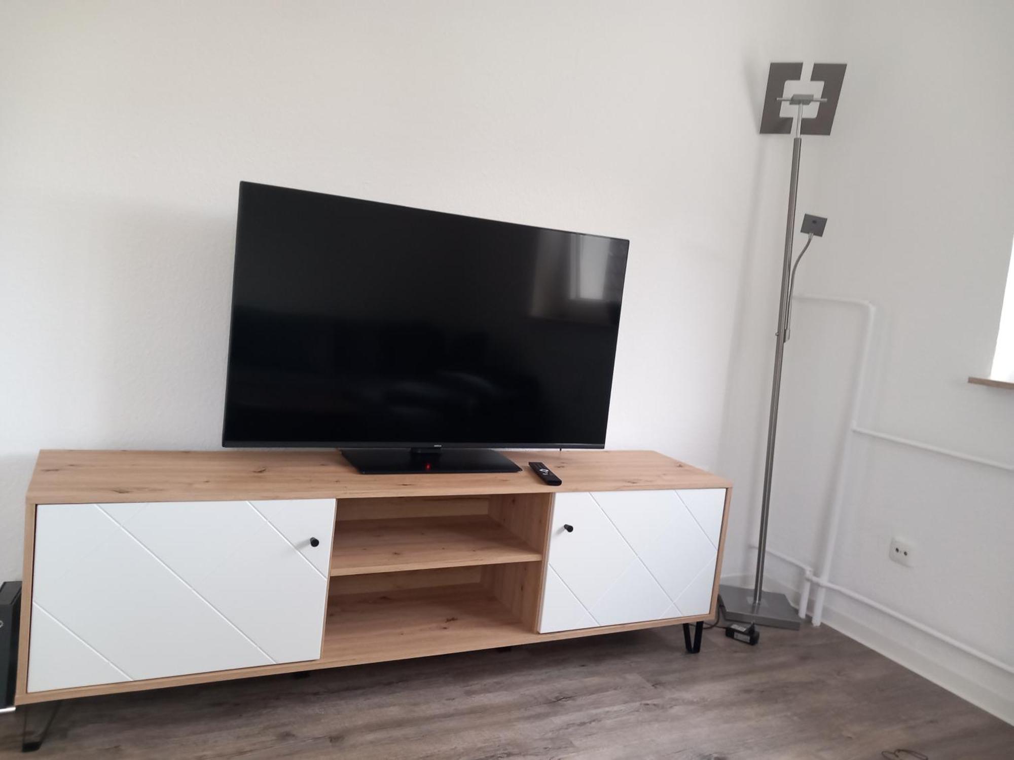City Apartment Duisburg 1#Netflix &Wlan &Kingsize Bett &Kaffee Maschine & Central & 500M Innenhafen & 2 Min U Bahn Eksteriør bilde