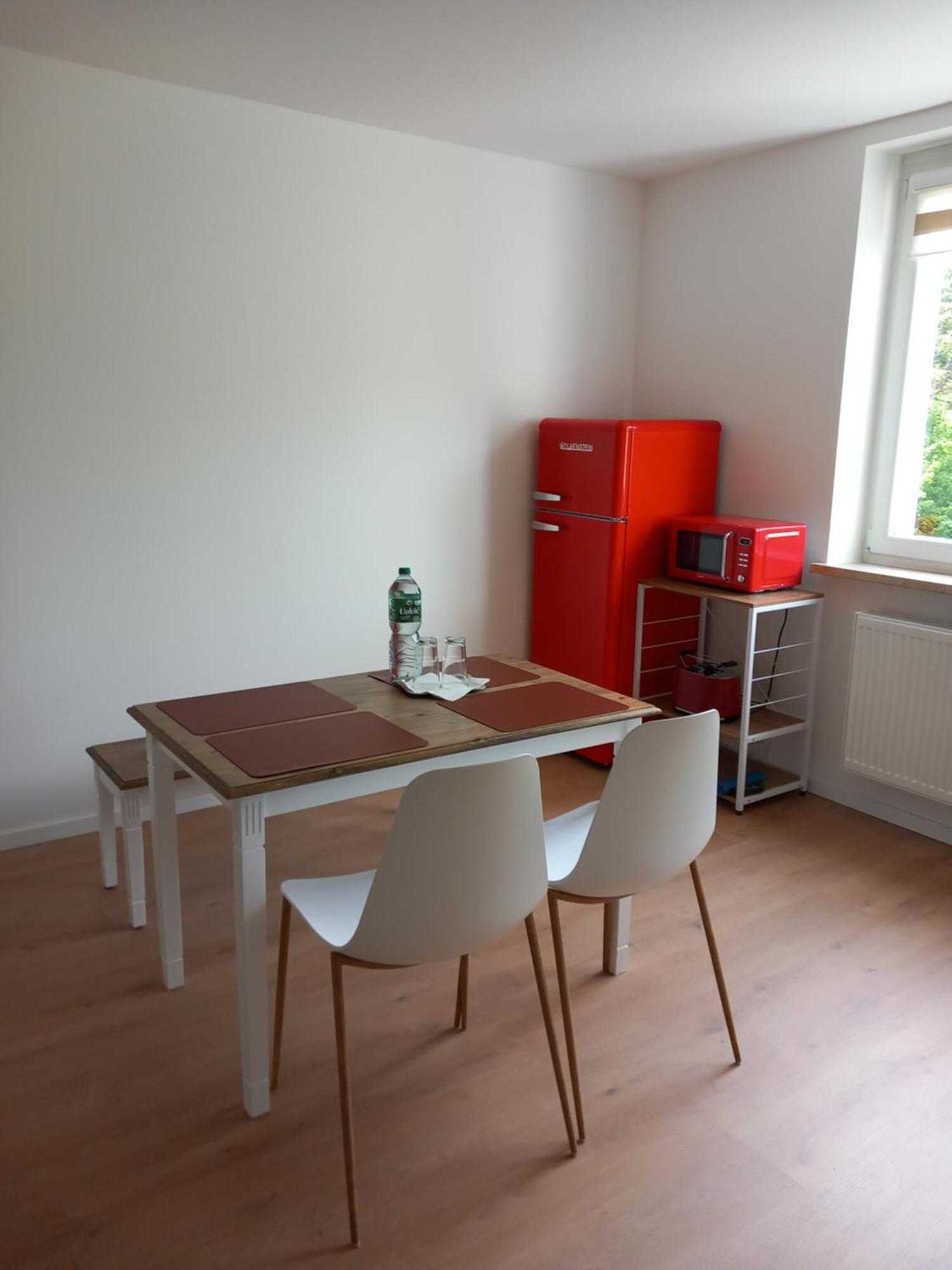 City Apartment Duisburg 1#Netflix &Wlan &Kingsize Bett &Kaffee Maschine & Central & 500M Innenhafen & 2 Min U Bahn Eksteriør bilde