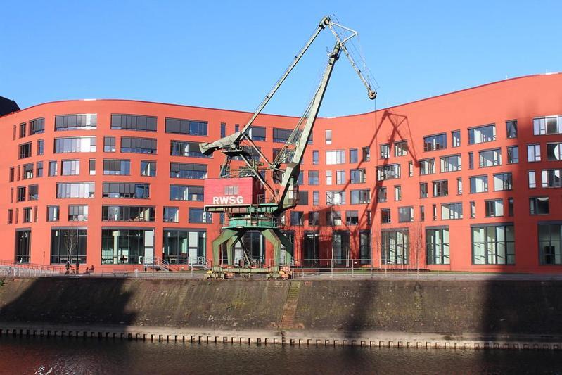 City Apartment Duisburg 1#Netflix &Wlan &Kingsize Bett &Kaffee Maschine & Central & 500M Innenhafen & 2 Min U Bahn Eksteriør bilde