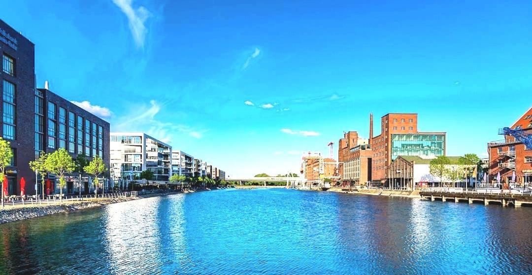 City Apartment Duisburg 1#Netflix &Wlan &Kingsize Bett &Kaffee Maschine & Central & 500M Innenhafen & 2 Min U Bahn Eksteriør bilde